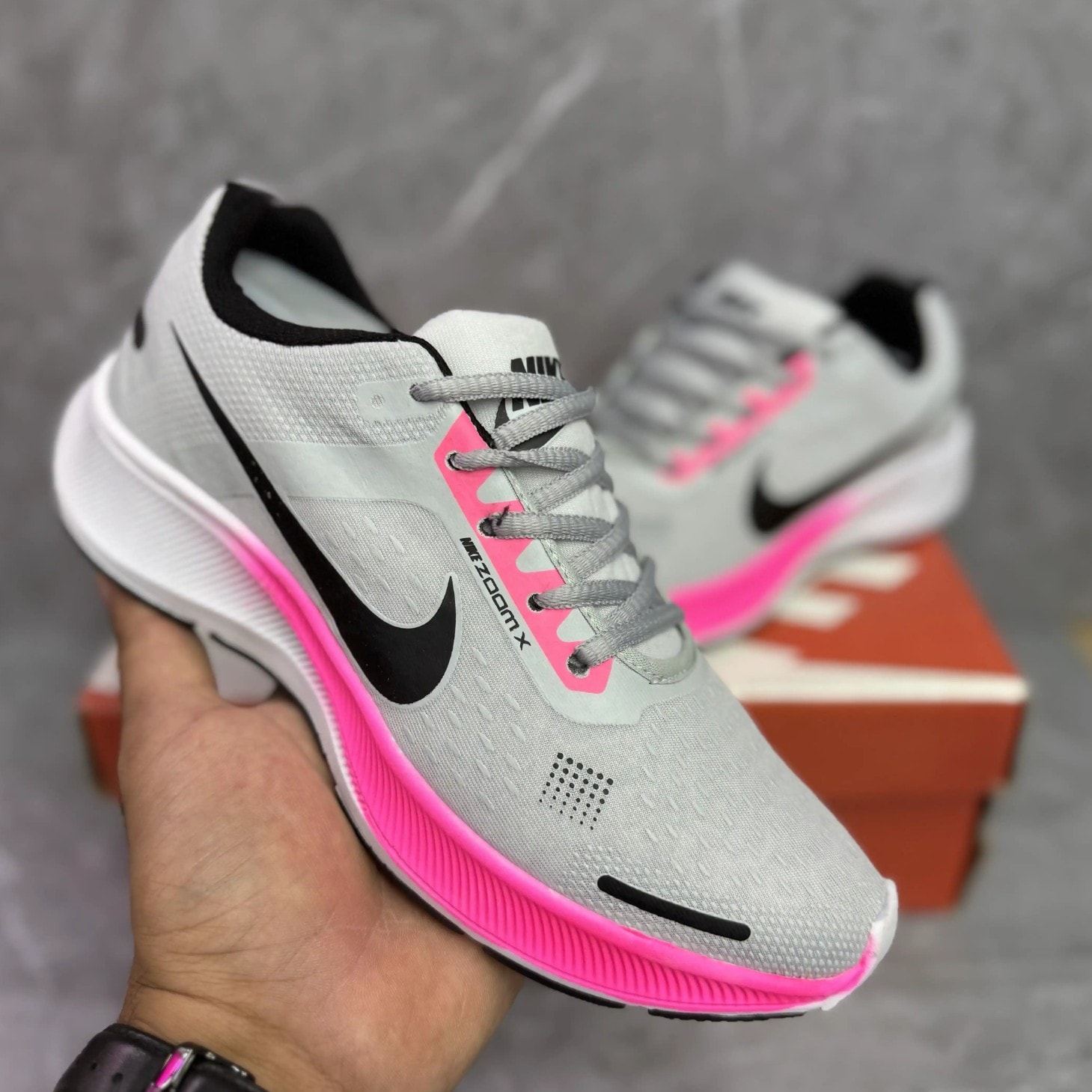 Nike Zoom X — Cinza/Rosa