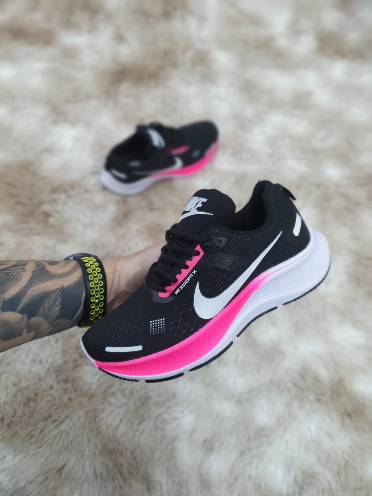 Nike Zoom X — Preto/Rosa